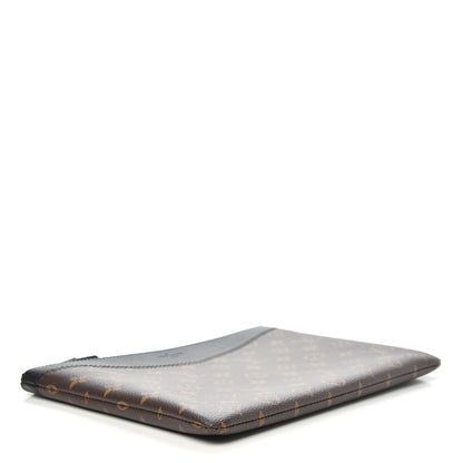 Louis Vuitton Monogram Daily Pouch Black 4 of 7