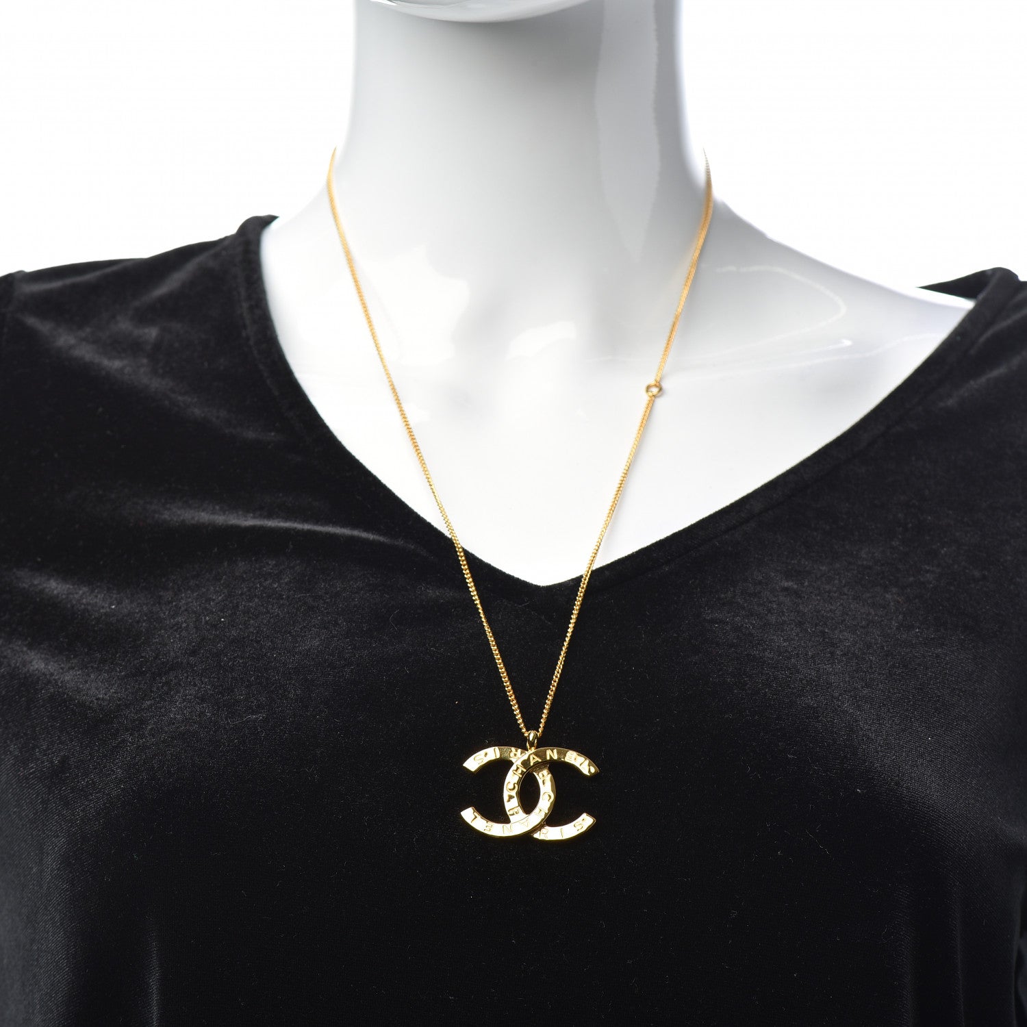 Chanel Metal CC Paris Button Necklace Gold 2 of 6