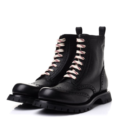Gucci Grained Calfskin Mens Brogue Wingtip Lug Sole Boots 9.5 Black 3 of 9