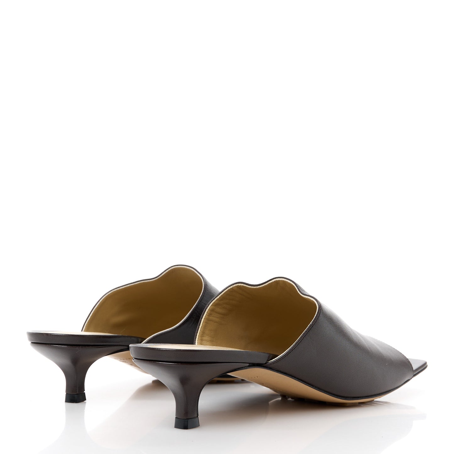 Lambskin Stretch Lounge Sandals 39 Fondant