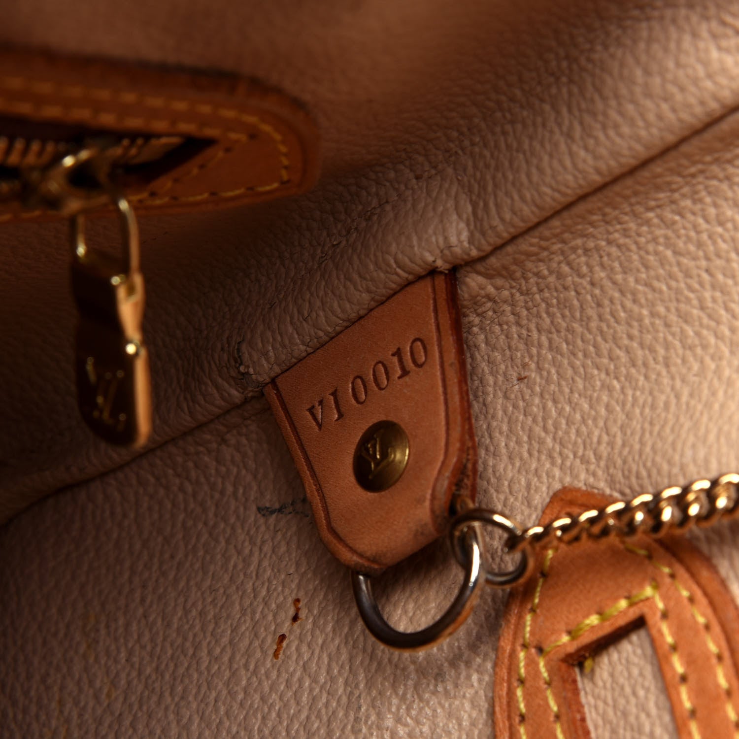 Louis Vuitton Monogram Petit Bucket 23 8 of 25