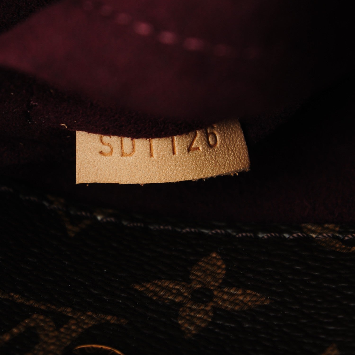 Louis Vuitton Monogram Montaigne MM 7 of 7