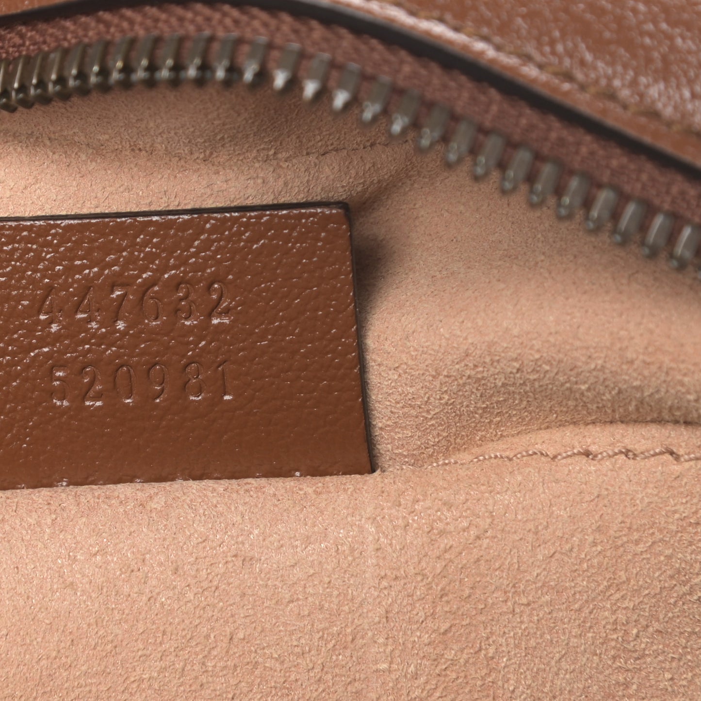 Glazed Calfskin Matelasse Diagonal Small GG Marmont Chain Shoulder Bag Cuir