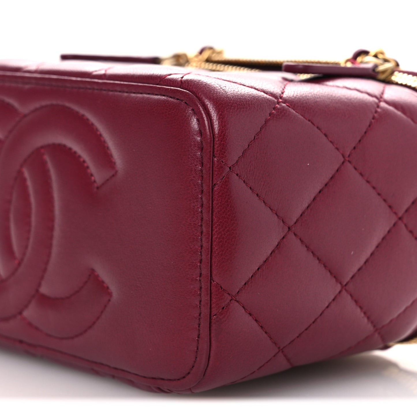Lambskin Enamel Quilted Small Coco Hearts Vanity Case With Chain Burgundy