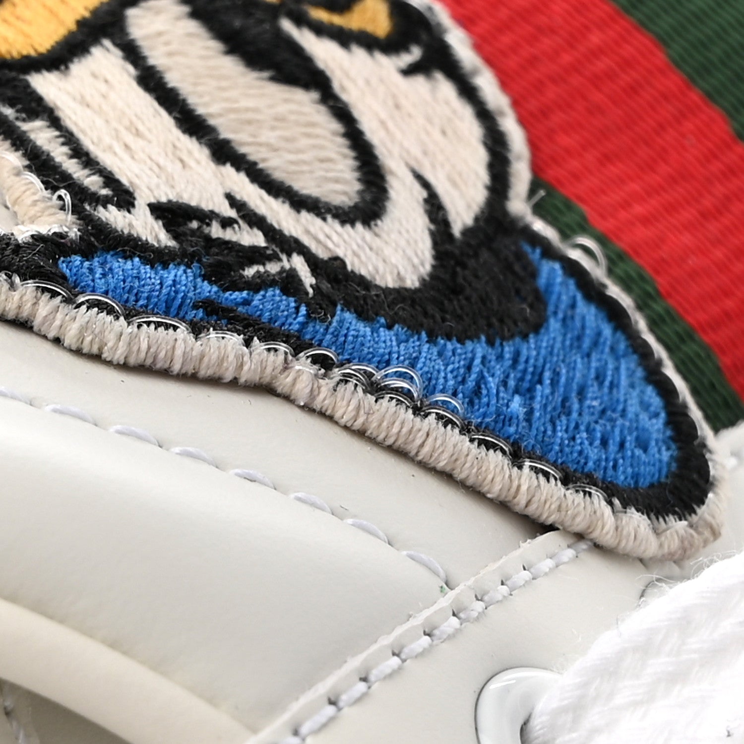 Gucci X DISNEY Calfskin Miro Soft Web Donald Duck Womens Ace Sneakers 36 White New Shamarock 10 of 17