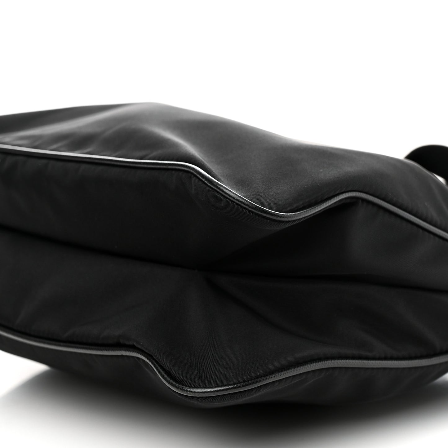 Nylon Vela Flat Messenger Bag Black