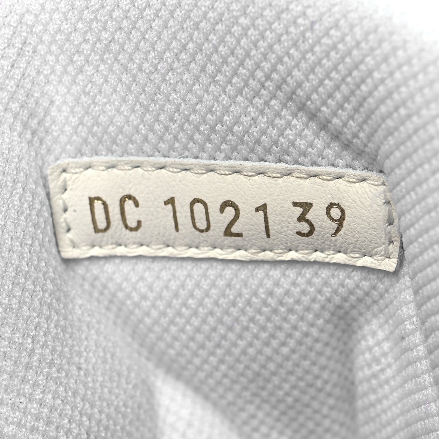 Calfskin Walk'N'Dior Star High Top Sneakers 39 White