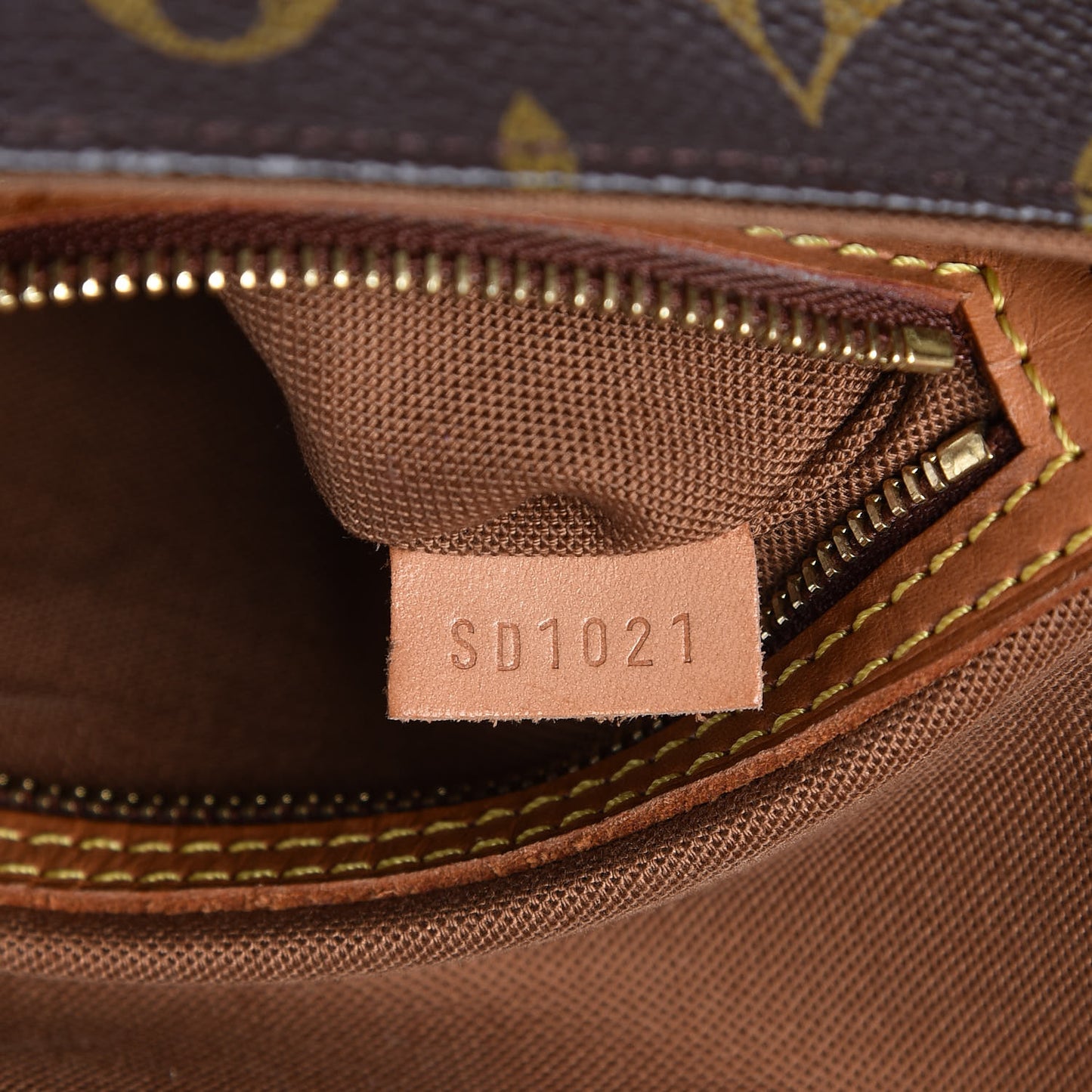 Monogram Mini Looping