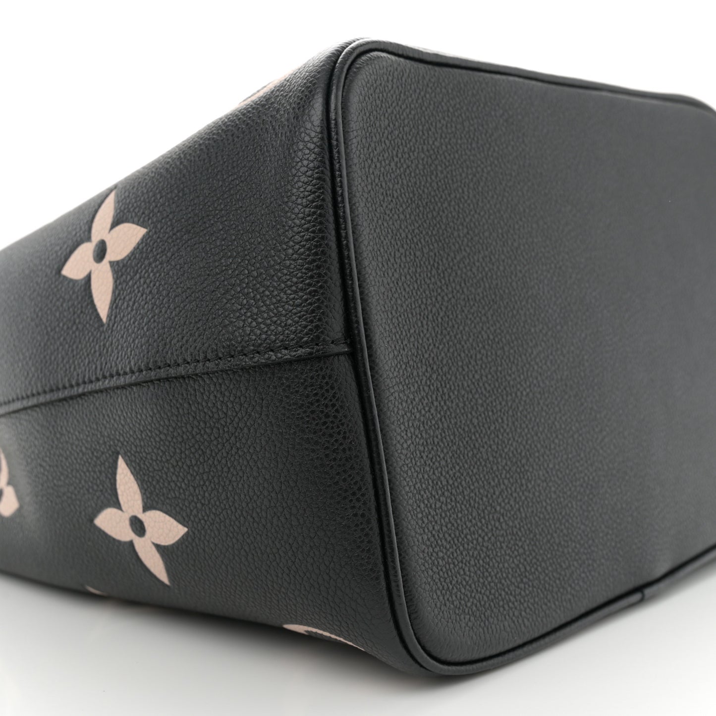 Empreinte Monogram Giant Neonoe MM Black Beige