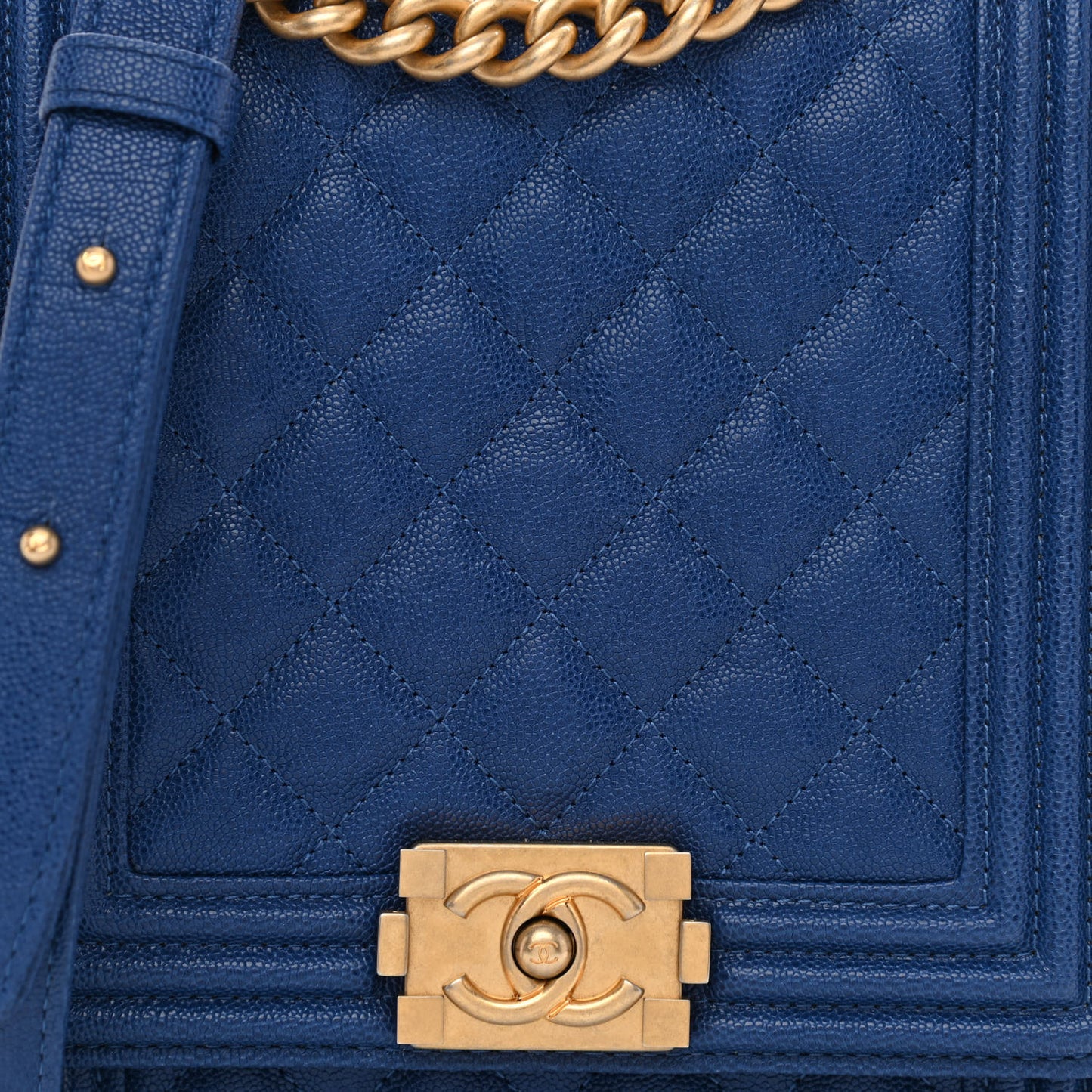 Caviar Quilted North South Boy Flap Blue