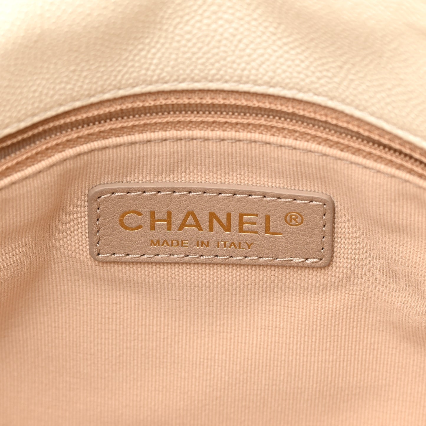 Shiny Caviar Quilted Large Chain Melody Flap White