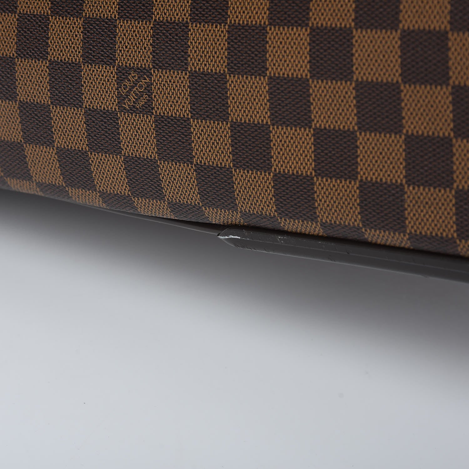 Louis Vuitton Damier Ebene Eole 60 18 of 23