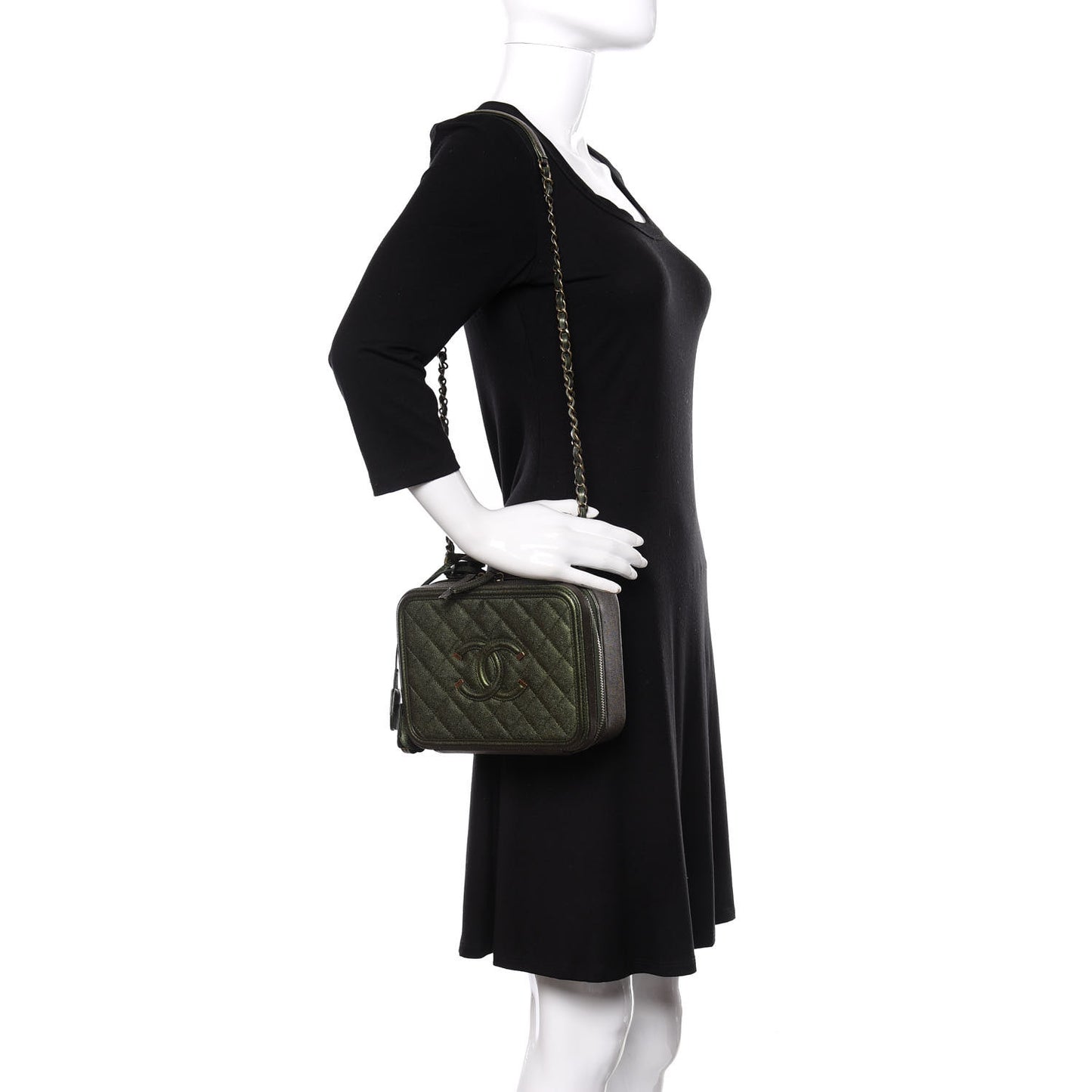 Iridescent Caviar Quilted Medium CC Filigree Vanity Case Green