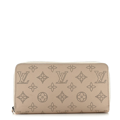Louis Vuitton Mahina Zippy Wallet Ivory 1 of 12