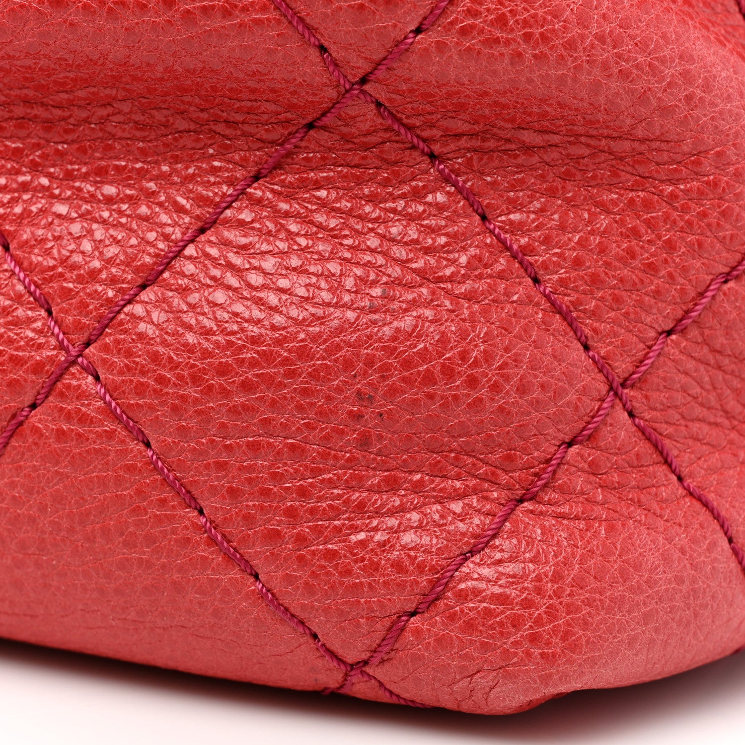 Chanel Glazed Calfskin Large On The Road Tote Red 17 of 18