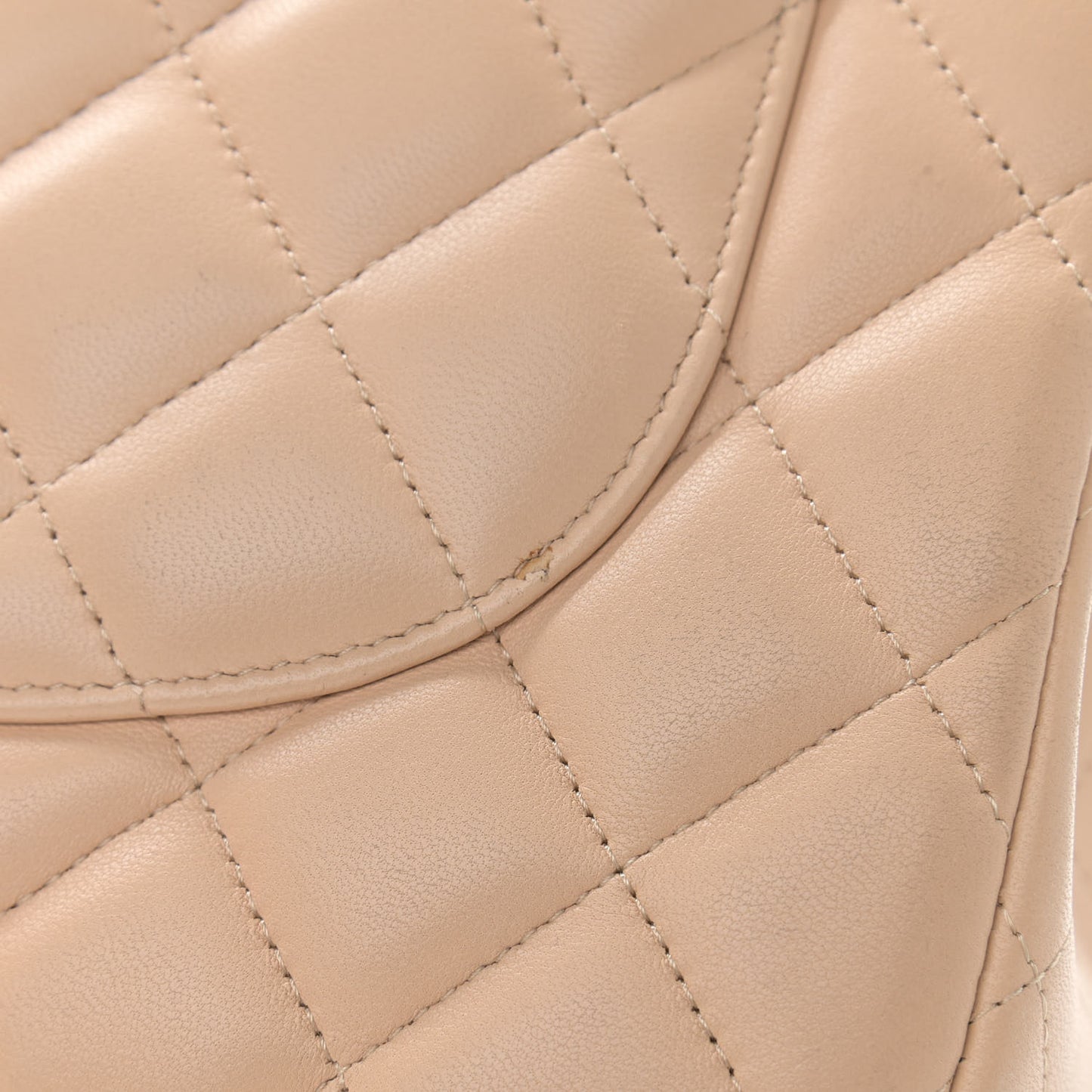 Lambskin Quilted Jumbo Double Flap Beige Clair