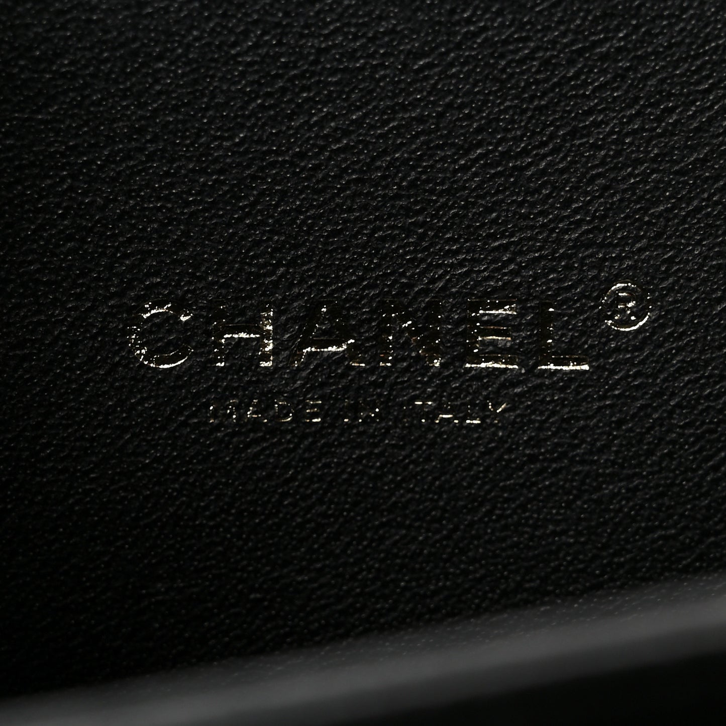 Caviar Quilted Small CC Filigree Vanity Case Black