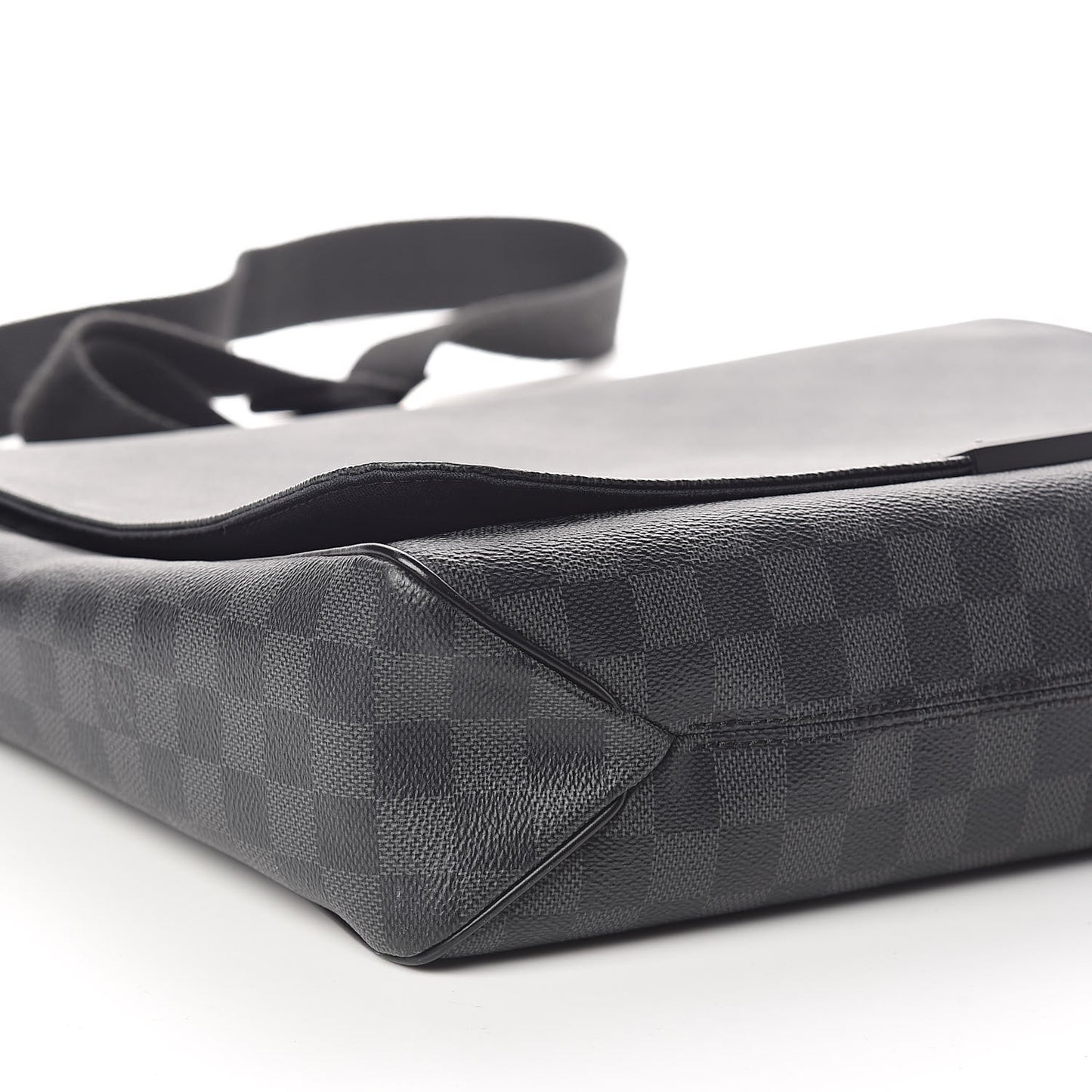 Damier Graphite District GM