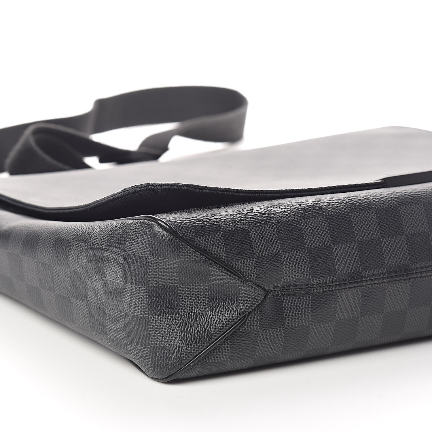 Louis Vuitton Damier Graphite District GM 8 of 9