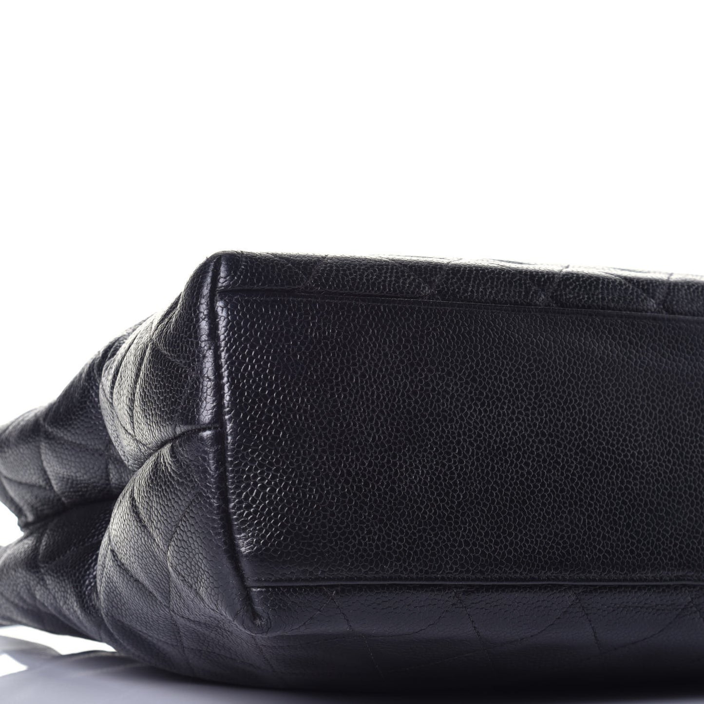 Caviar Quilted Shoulder Bag Black