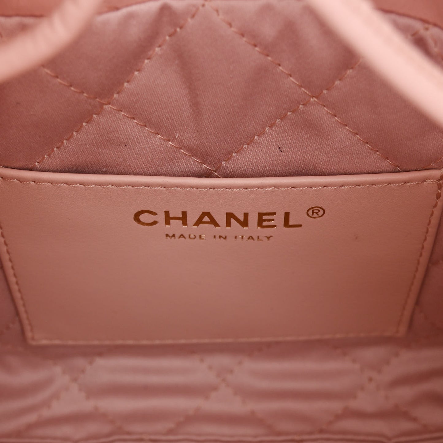 Shiny Calfskin Quilted Mini Chanel 22 Rose Clair