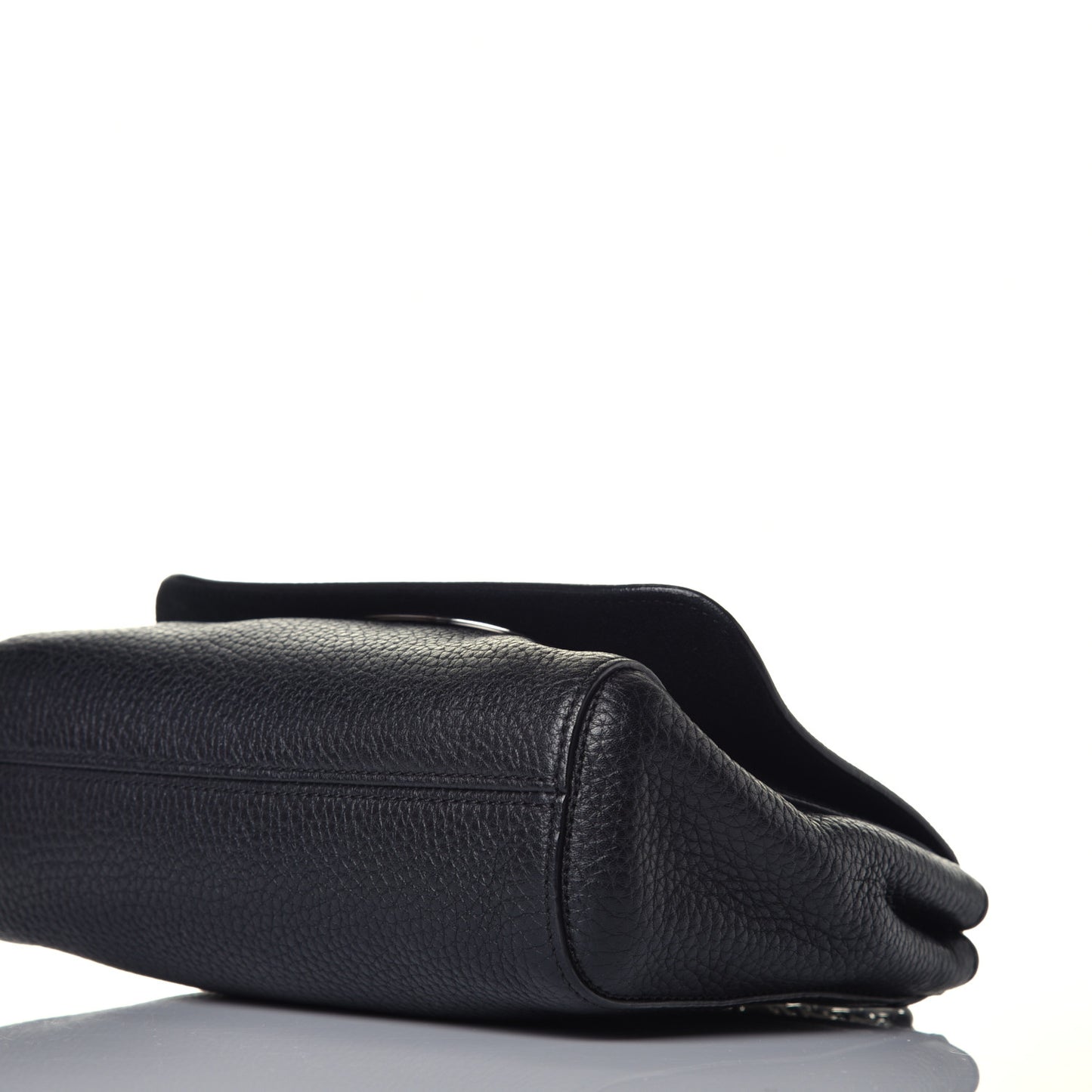 Classic Grain Small Lily Flap Black