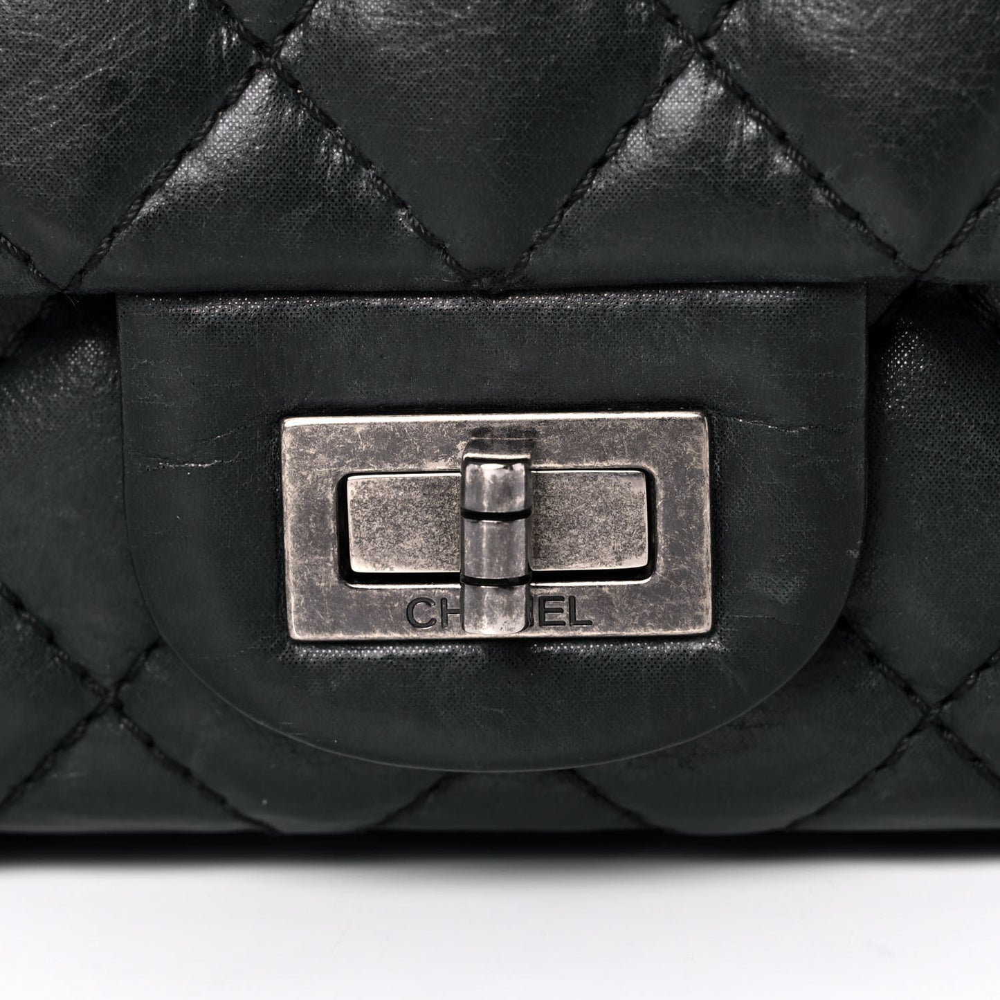 Iridescent Calfskin Quilted 2.55 Reissue 224 Flap Black