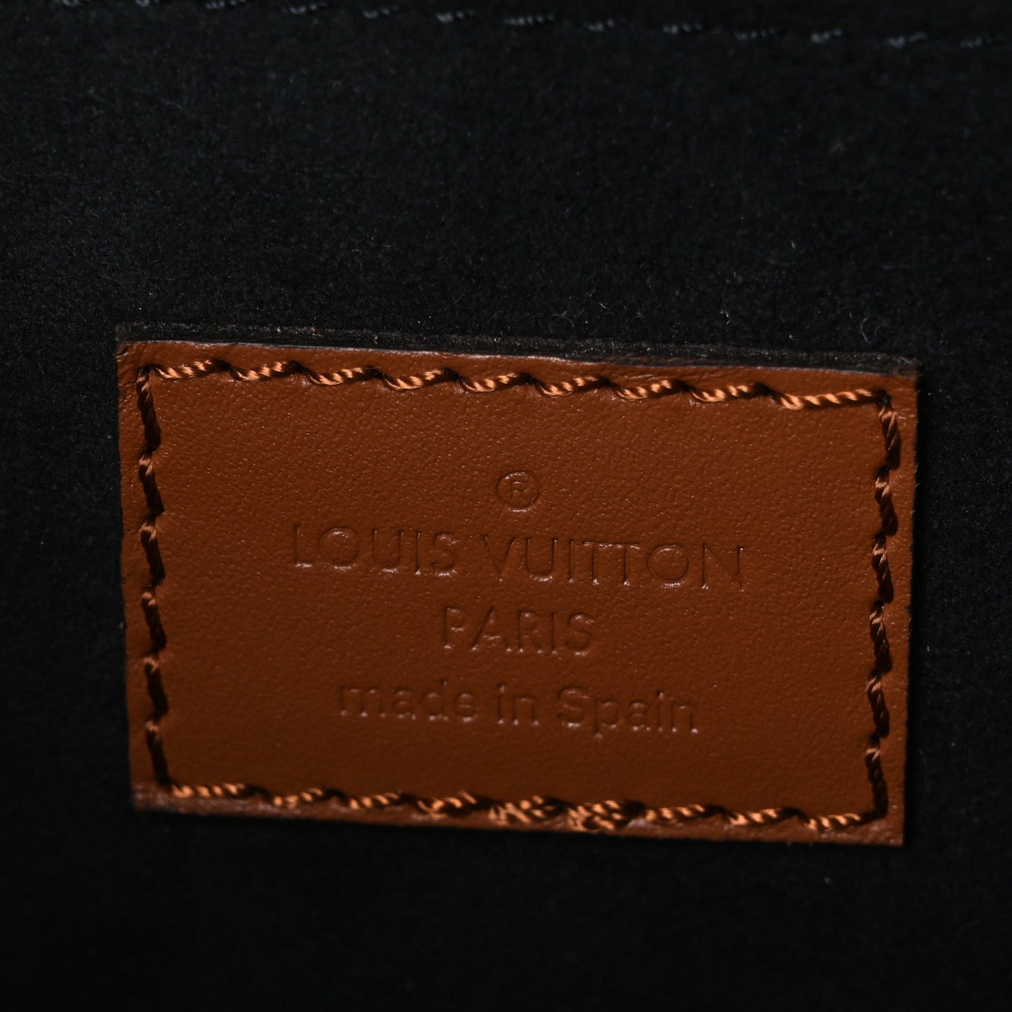 Reverse Monogram Dauphine MM