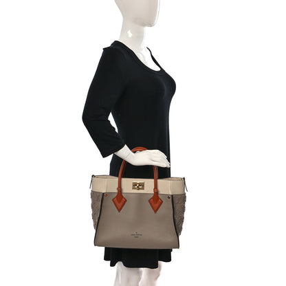 Louis Vuitton Calfskin Monogram Tufting On My Side Galet 2 of 8