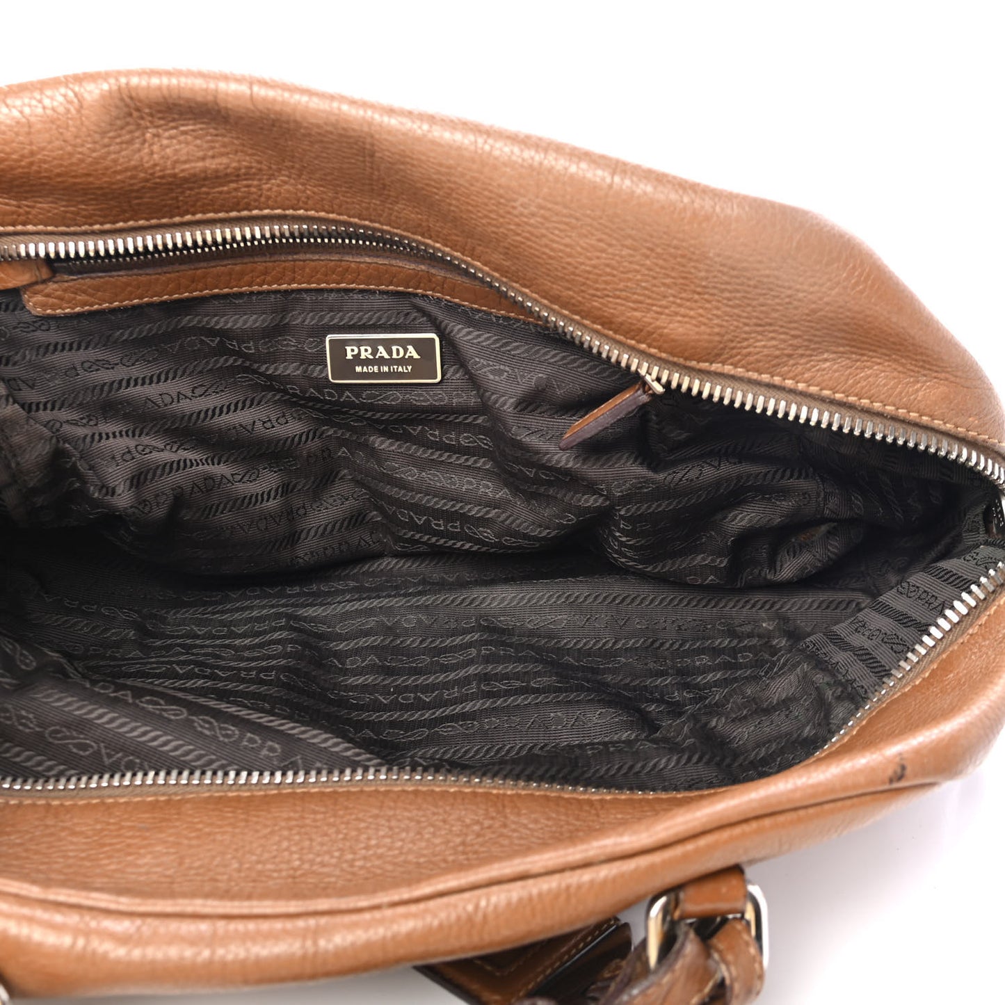 Vitello Daino Embossed Logo Bowler Cuoio