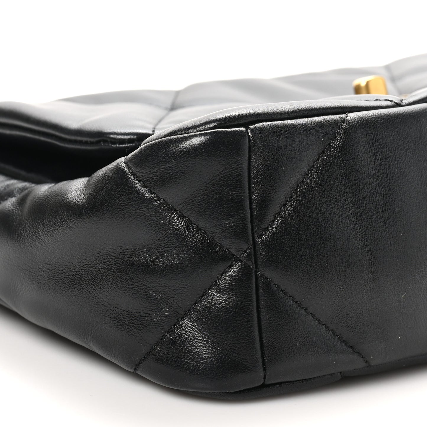 Lambskin Quilted Medium Chanel 19 Flap Black