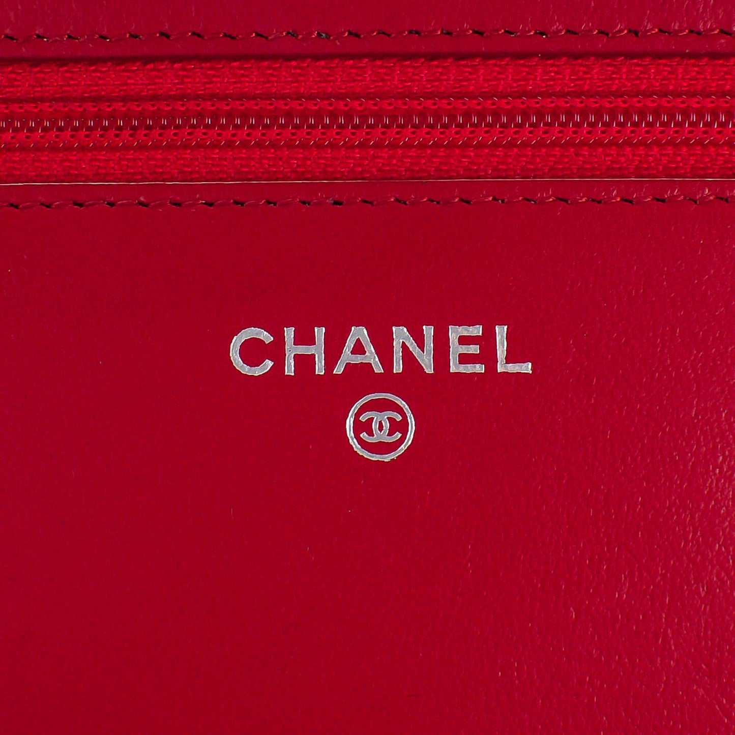 Lambskin Quilted Wallet On Chain WOC Red