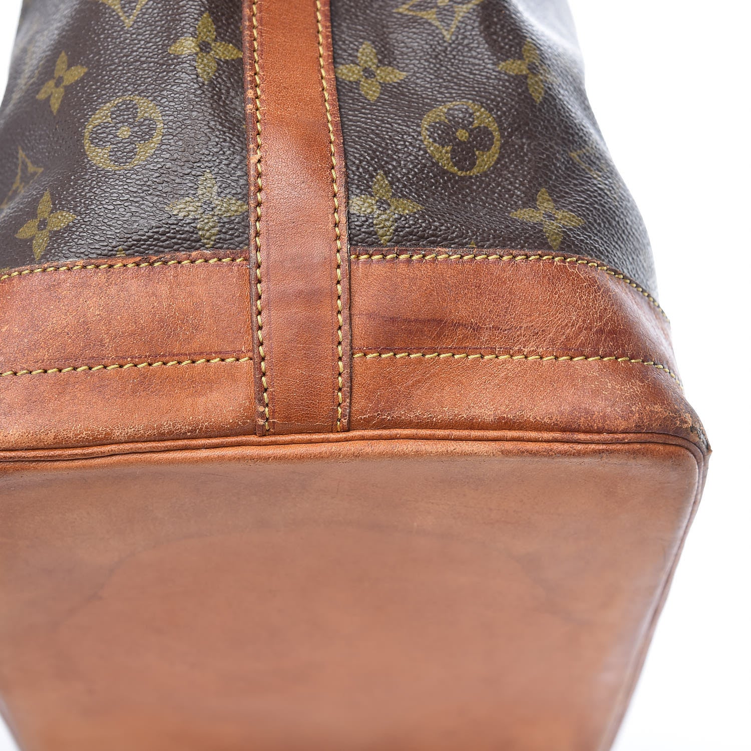 Louis Vuitton Monogram Noe 20 of 25
