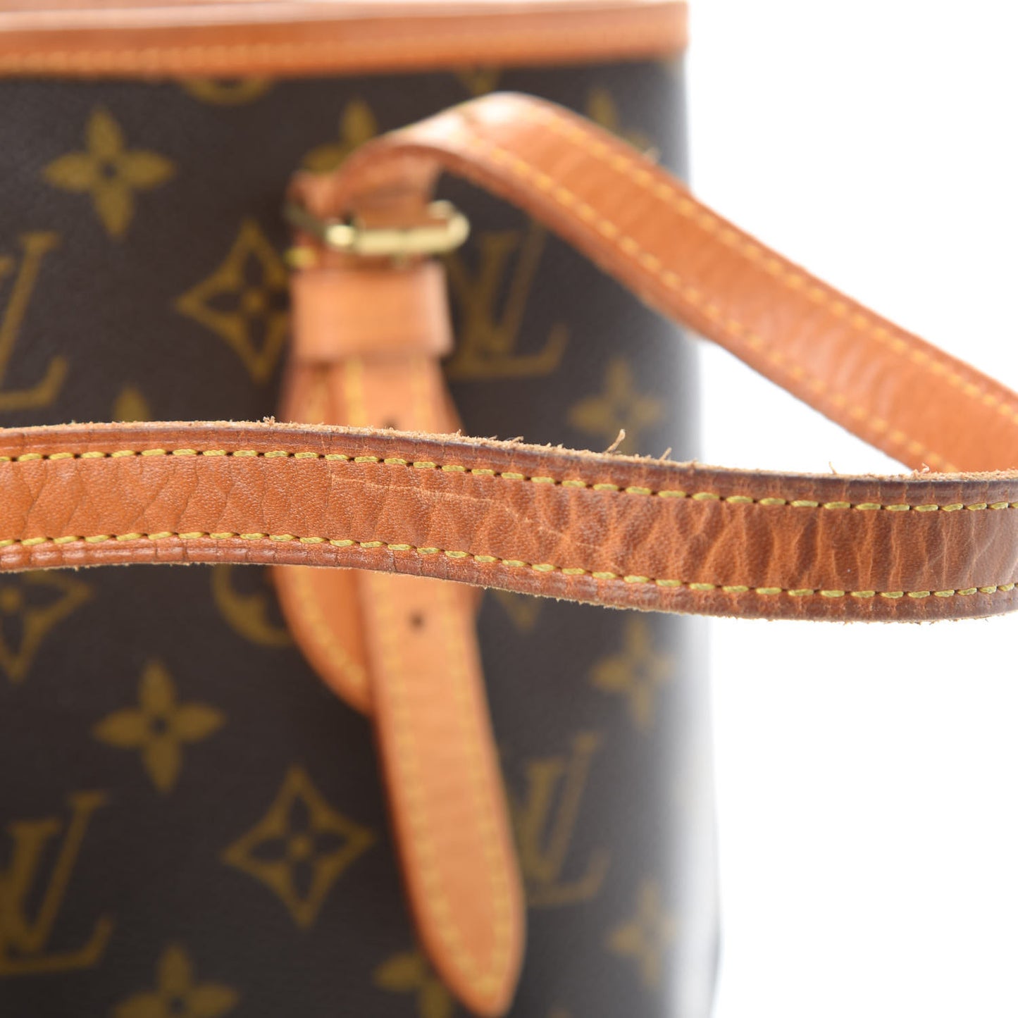 Monogram Petit Bucket 23