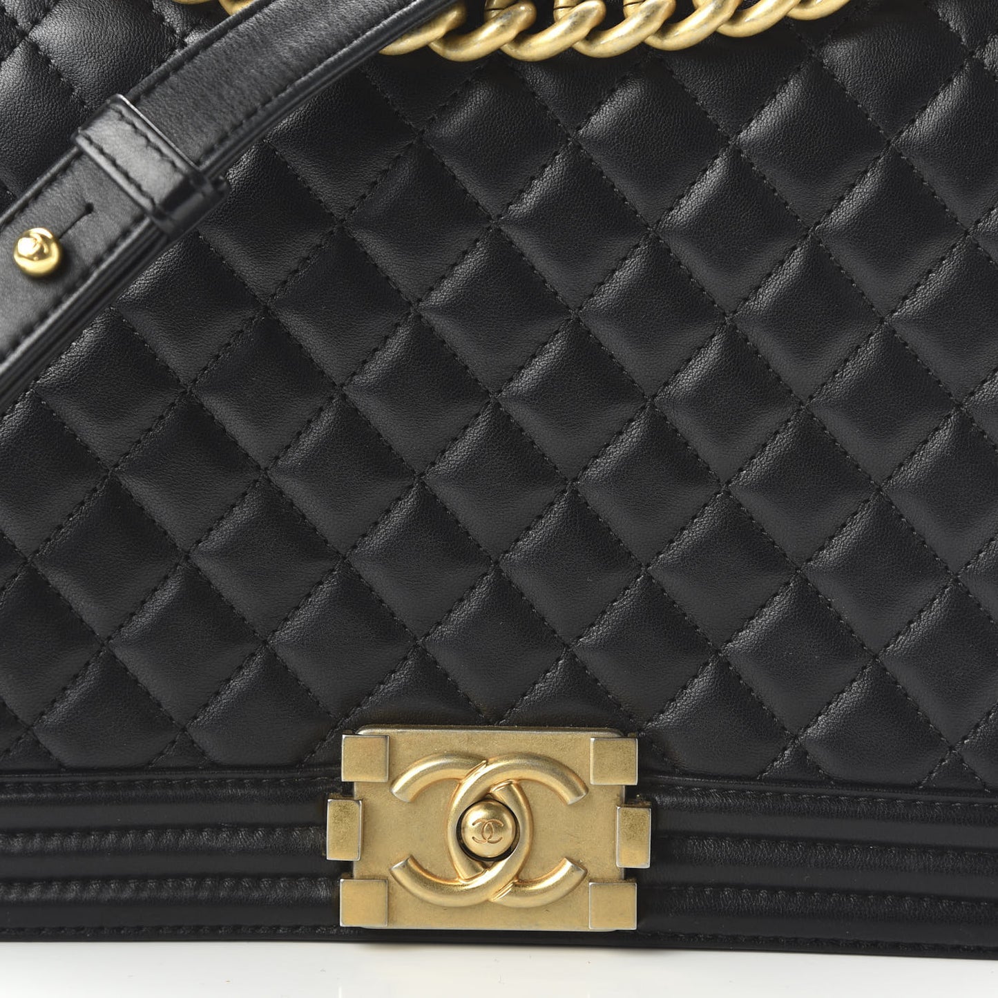 Lambskin Quilted New Medium Boy Flap Black