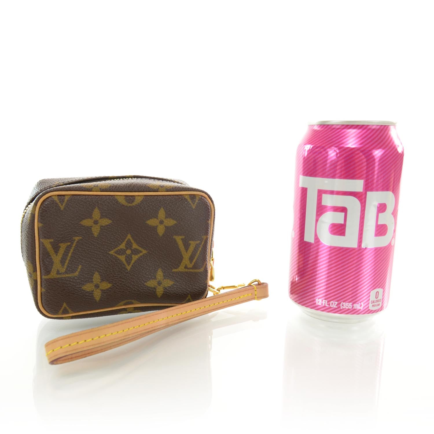 Louis Vuitton Monogram Wapity Case 2 of 7