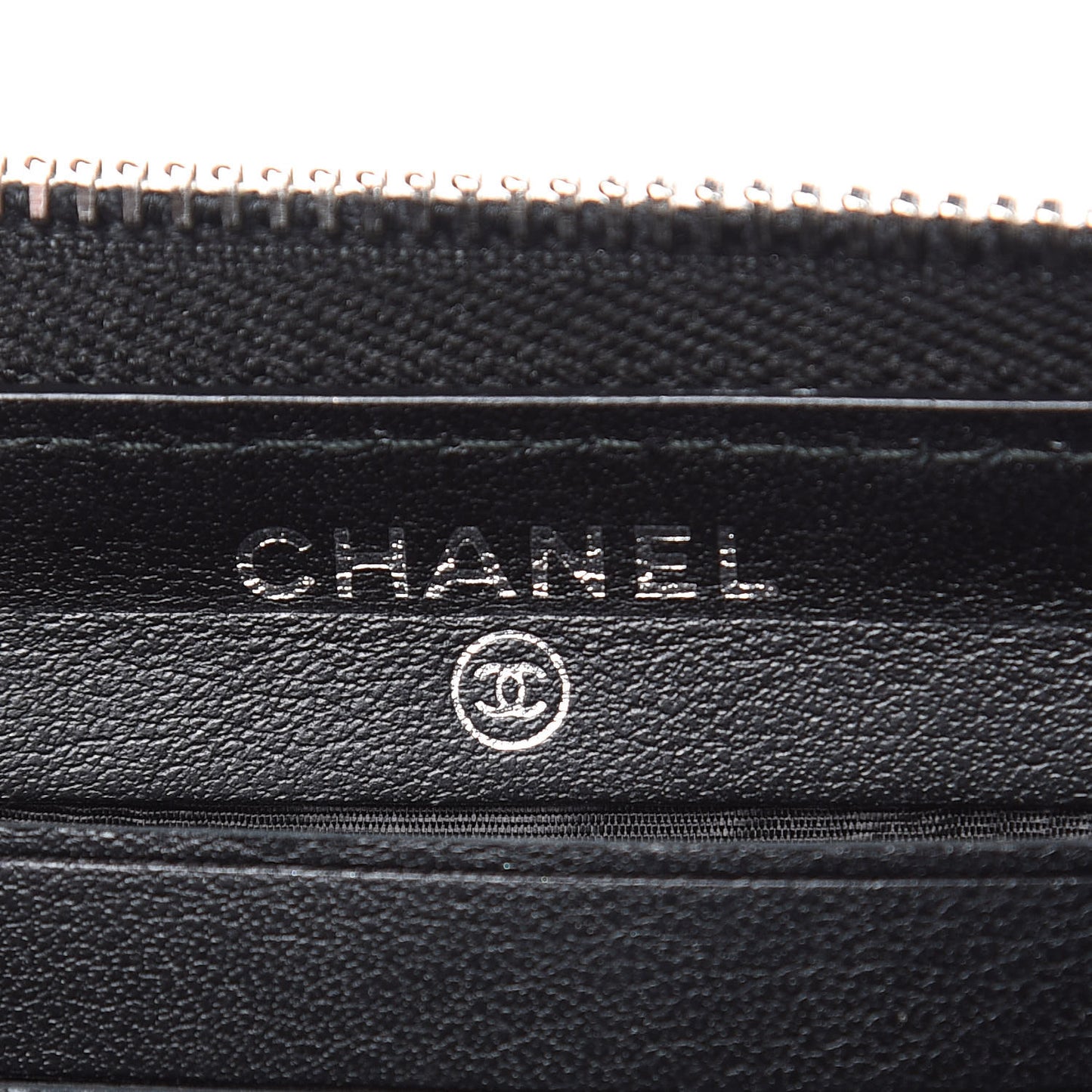 Metallic Caviar Quilted Medium Zip Around Wallet Black