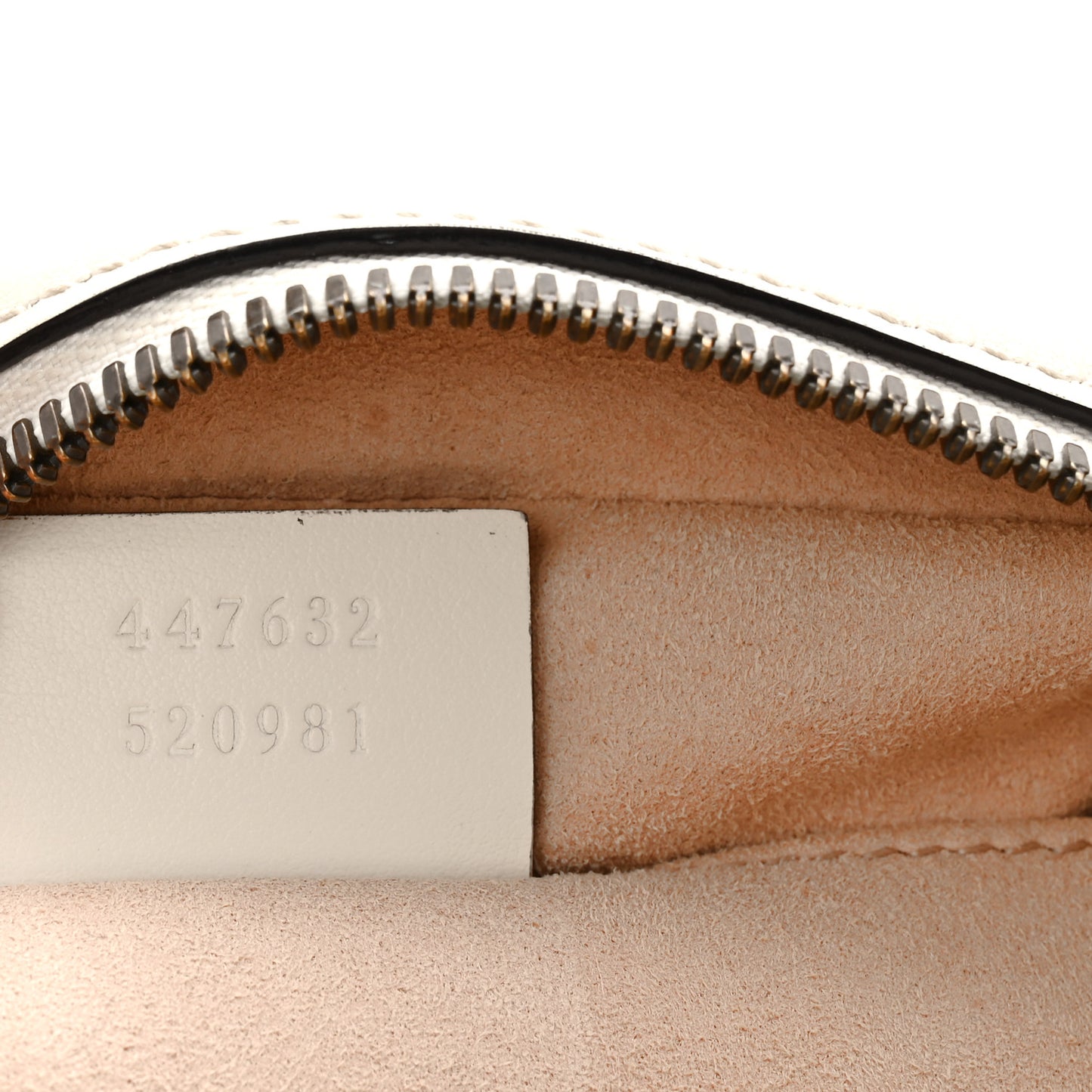 Calfskin Matelasse Small GG Marmont Chain Shoulder Bag White