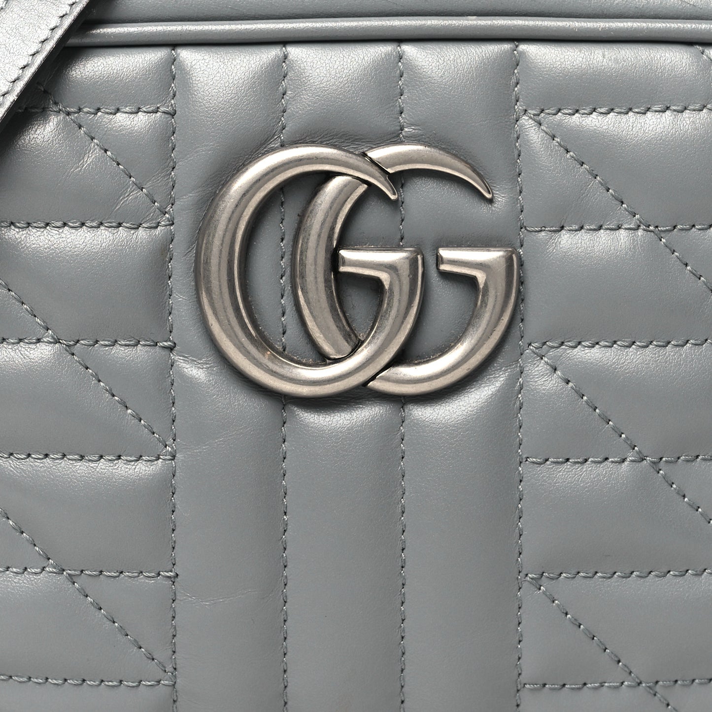 Calfskin Matelasse Aria Small GG Marmont Chain Shoulder Bag Deep Grey