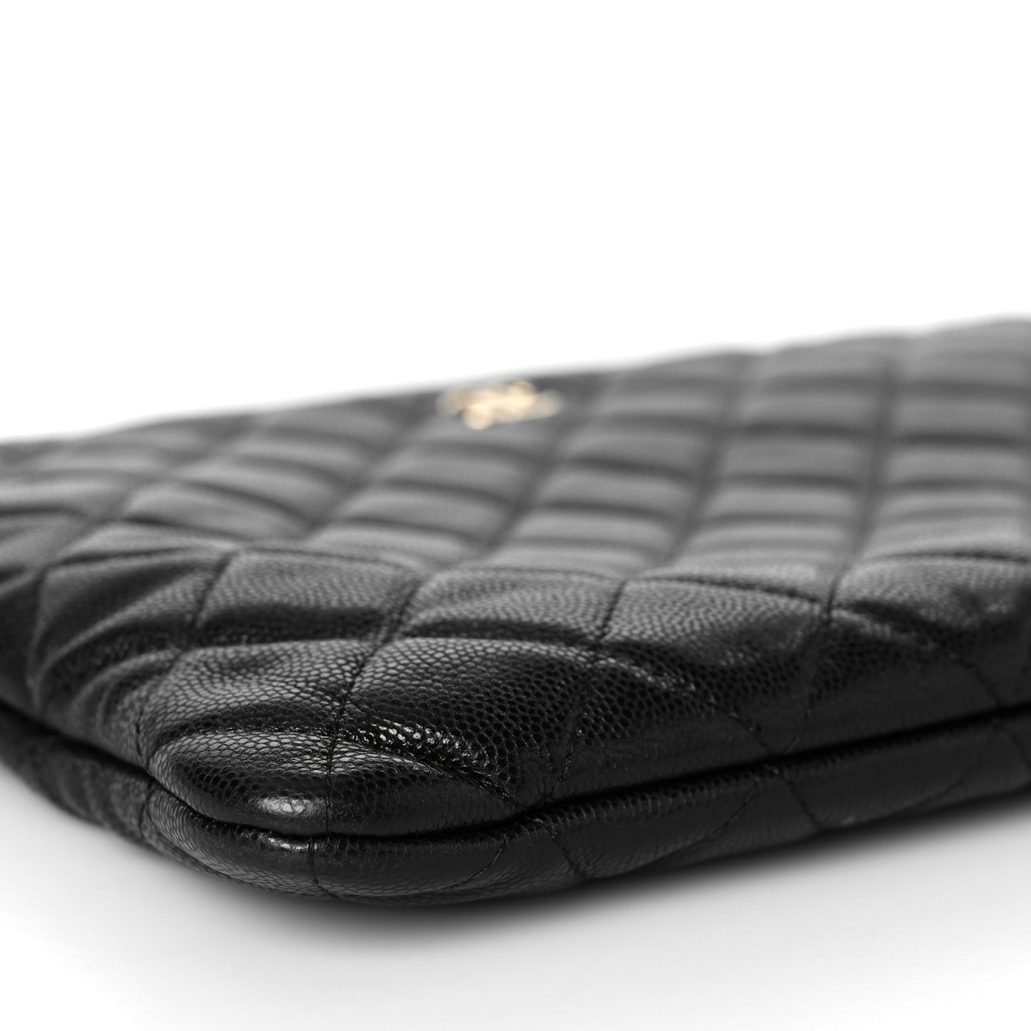 Caviar Quilted Medium Cosmetic Case Black
