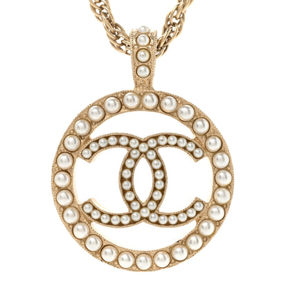 Chanel Pearl CC Medallion Necklace Gold 4 of 6