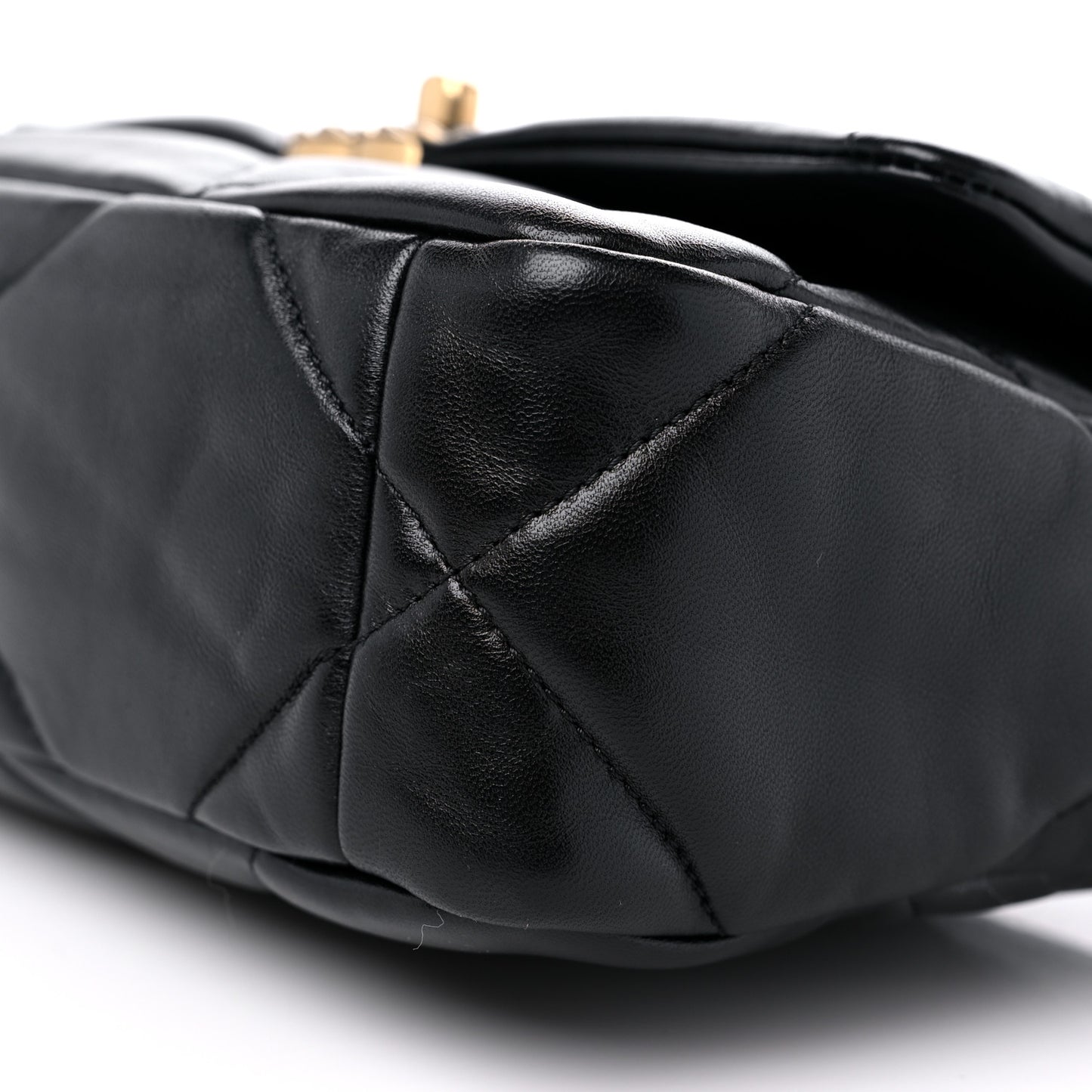 Lambskin Quilted Medium Chanel 19 Flap Black