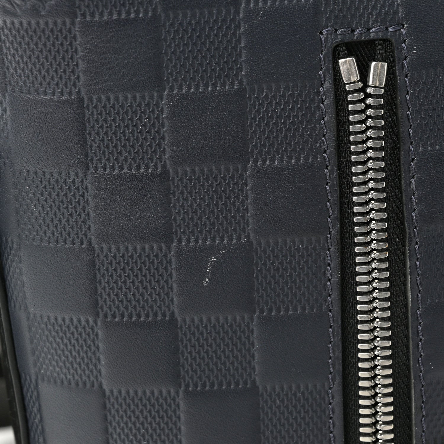 Louis Vuitton Damier Infini Messenger PM Onyx 10 of 11