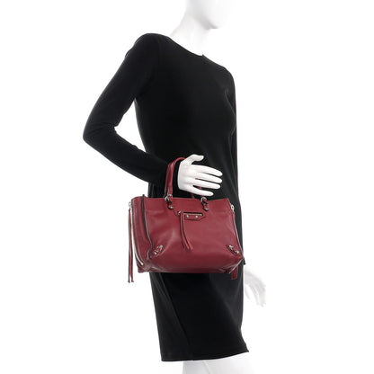 Balenciaga Veau Papier A6 Zip Around Tote Rouge Pourpre 3 of 8