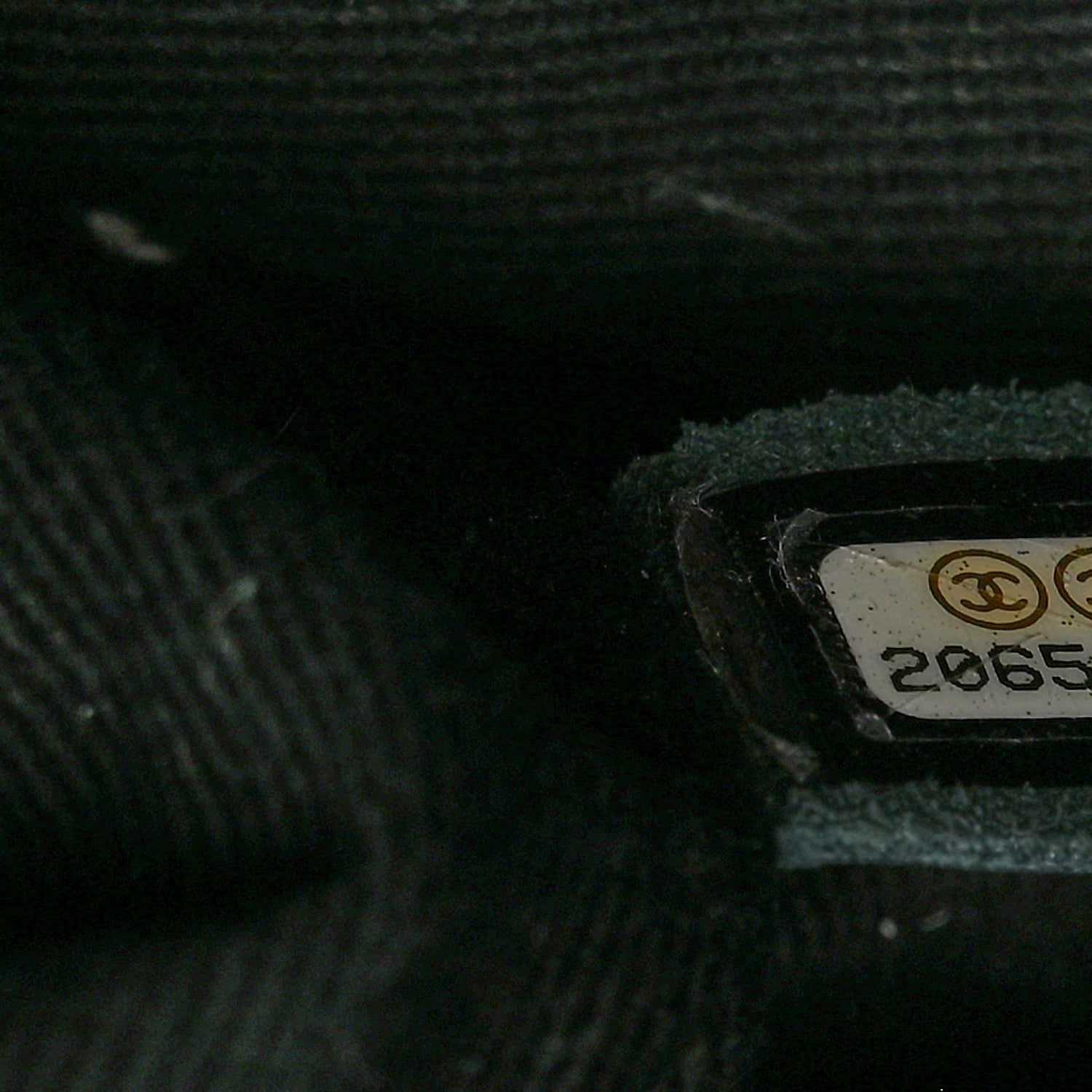 Chanel Caviar Natural Beauty Black 7 of 10