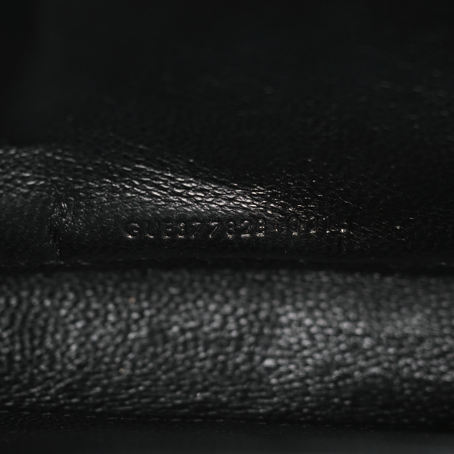 Saint Laurent Grain De Poudre Matelasse Chevron Monogram Monochrome Chain Wallet Black 8 of 10