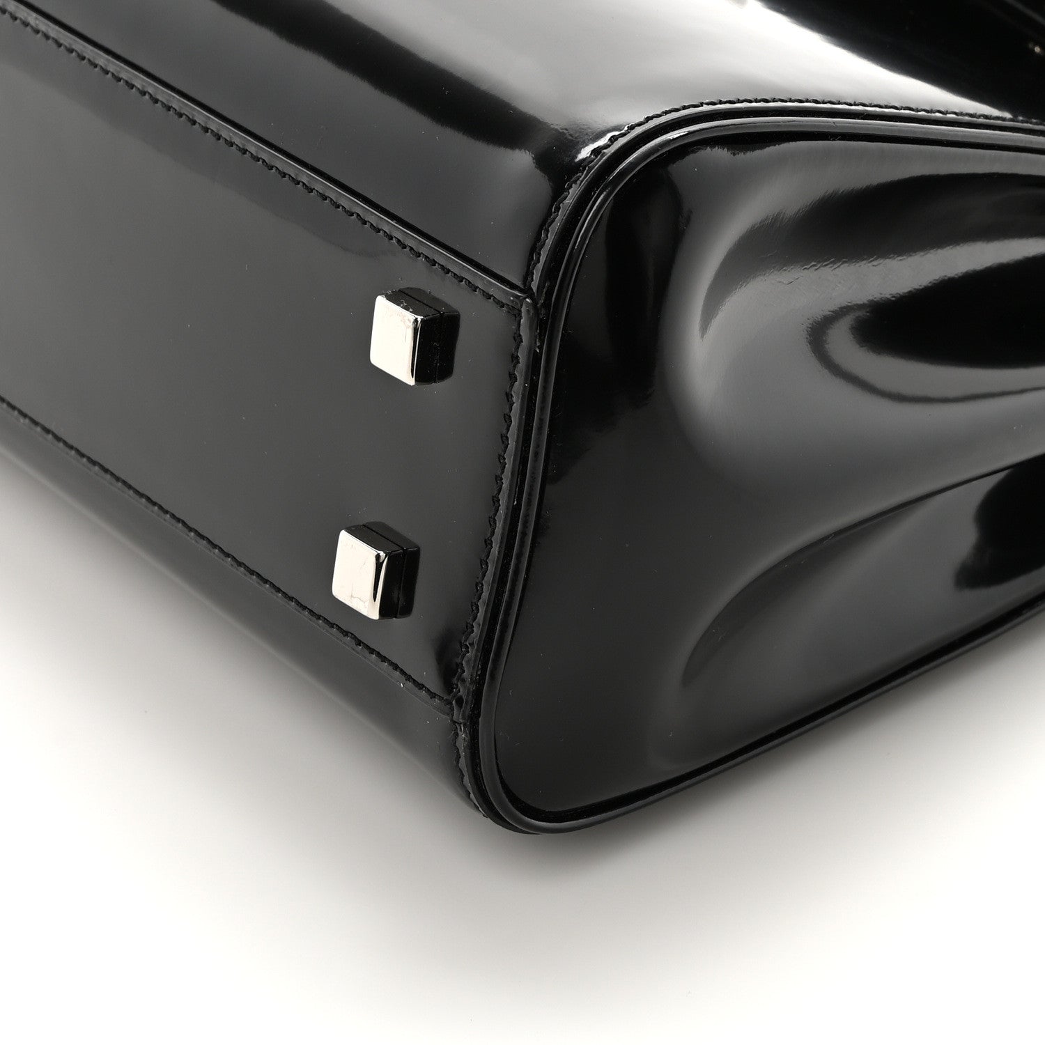 Saint Laurent Shiny Calfskin Le Fermoir Top Handle Bag Small Black