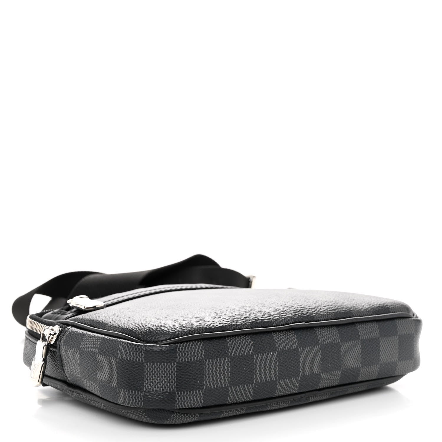 Louis Vuitton Damier Graphite Scott Messenger 4 of 9