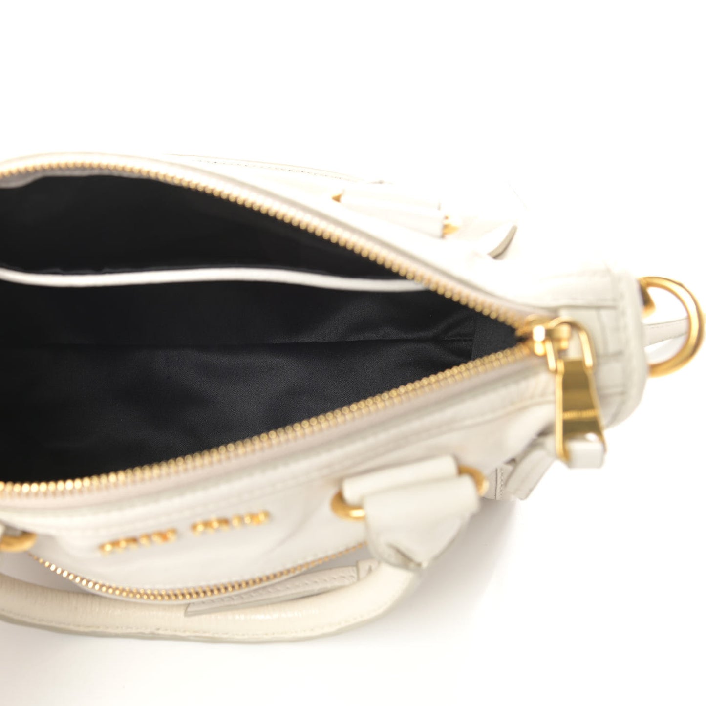 Vitello Shine Zip Tote Talco