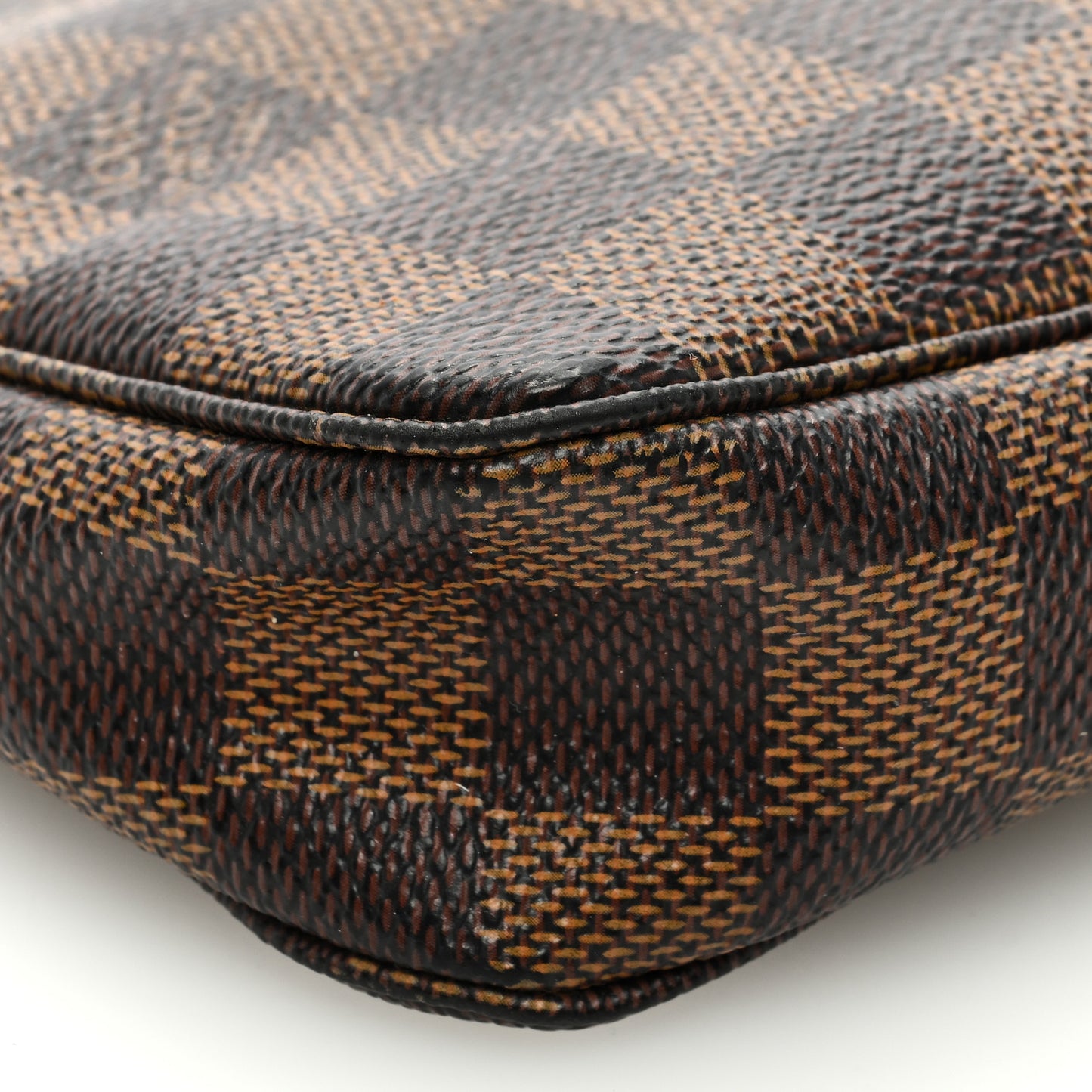 Damier Ebene Pochette Accessories